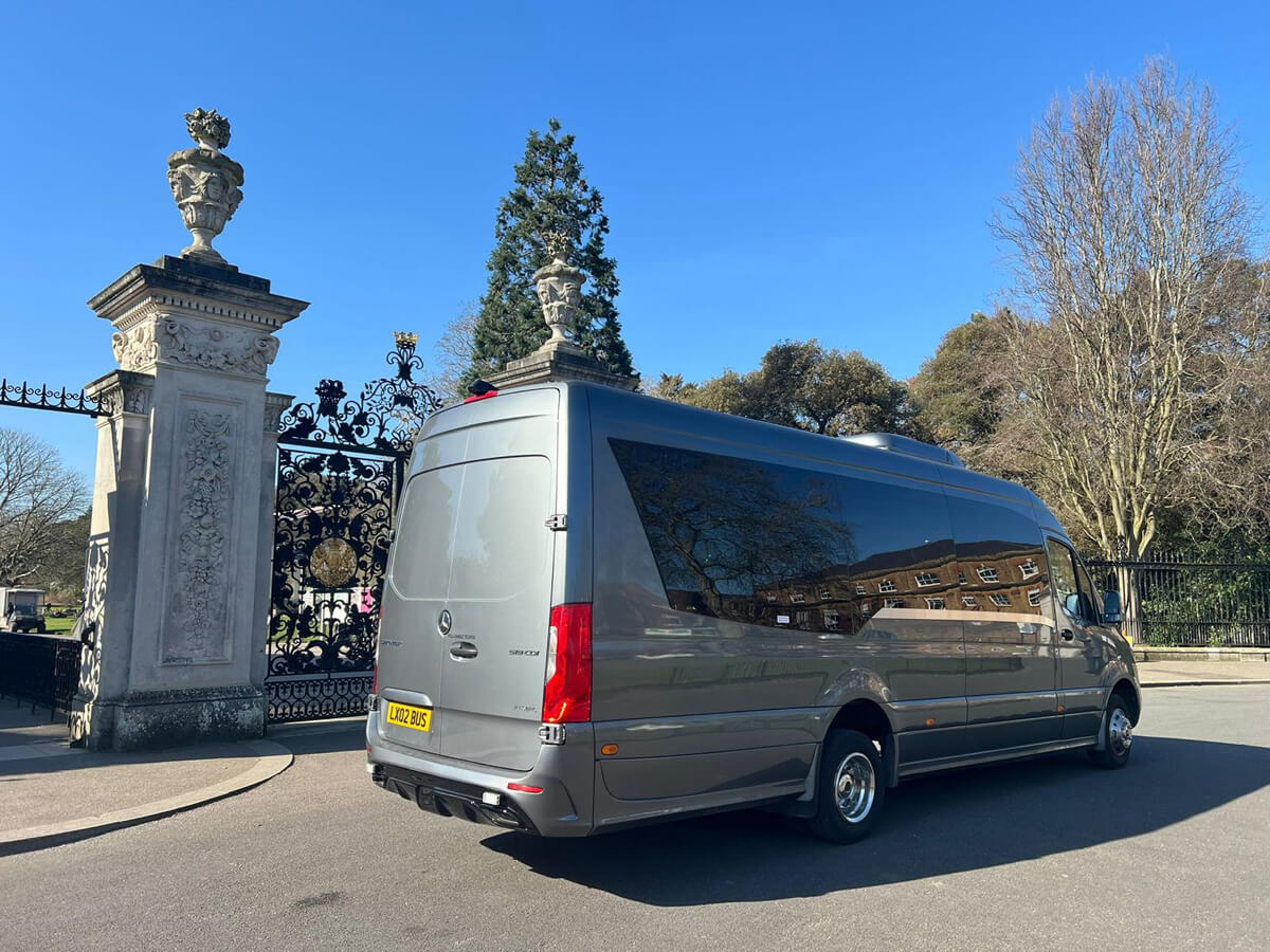 Tailored Group Travel for Business and Leisure